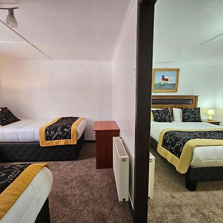 Hotel Forjadores Del Cabo De Hornos Puerto Williams Εξωτερικό φωτογραφία