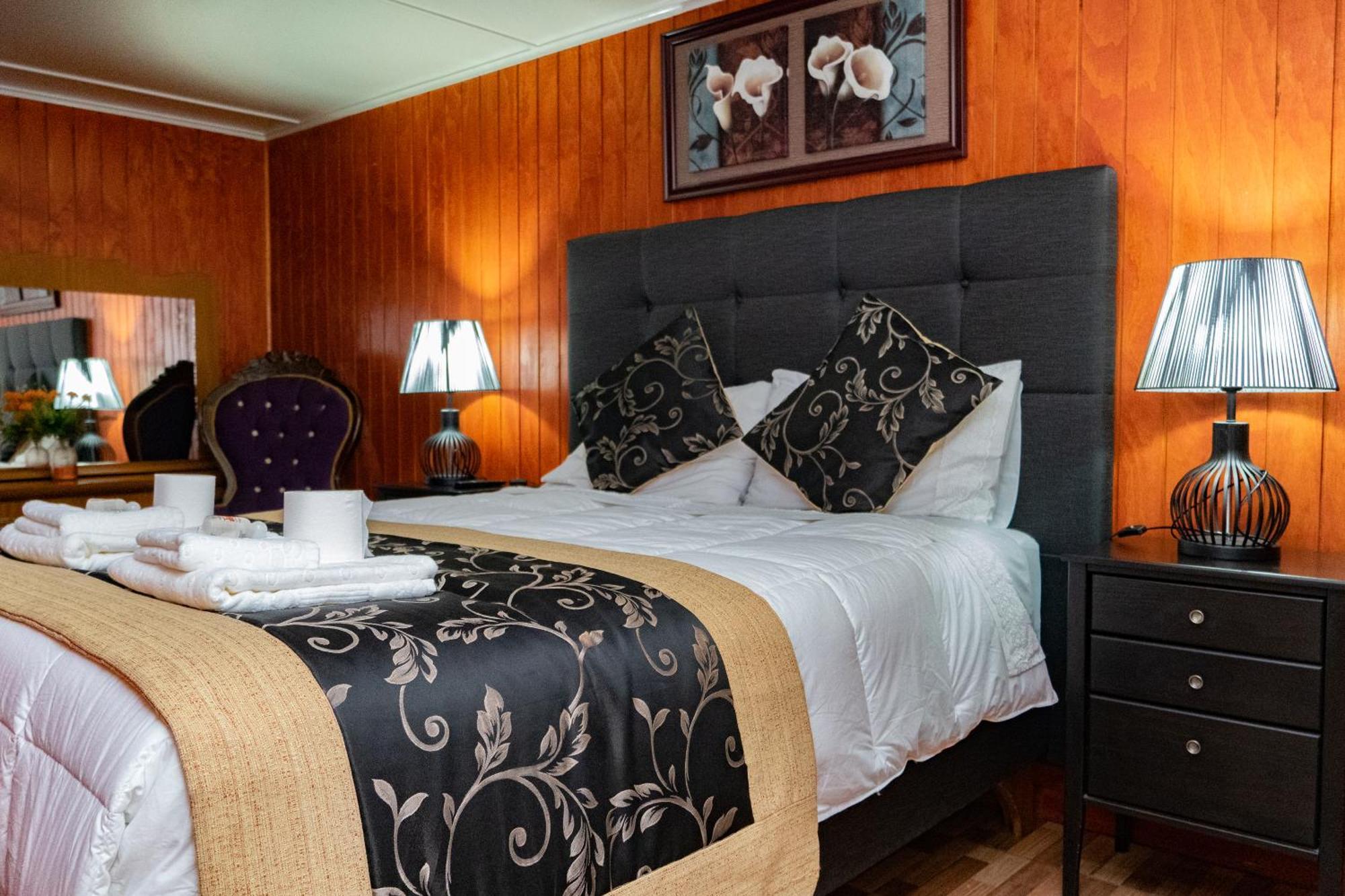Hotel Forjadores Del Cabo De Hornos Puerto Williams Εξωτερικό φωτογραφία